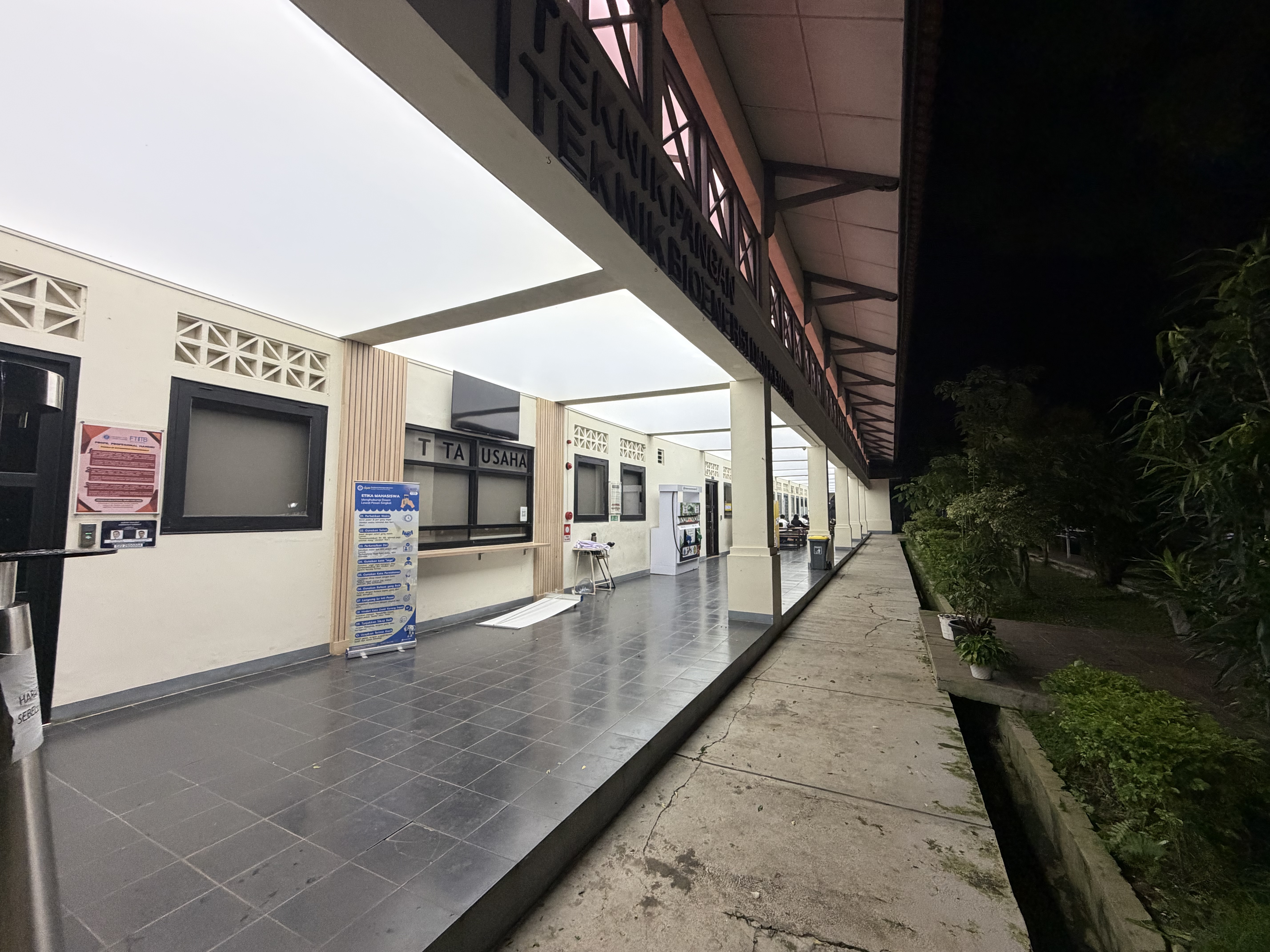 Trần xuyên sáng Cellux — dự án thực tế